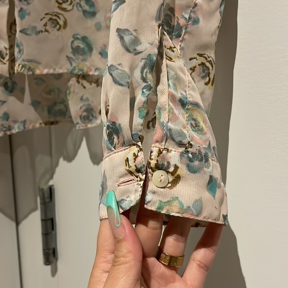 Floral Sheer Blouse - Picture 4 of 4